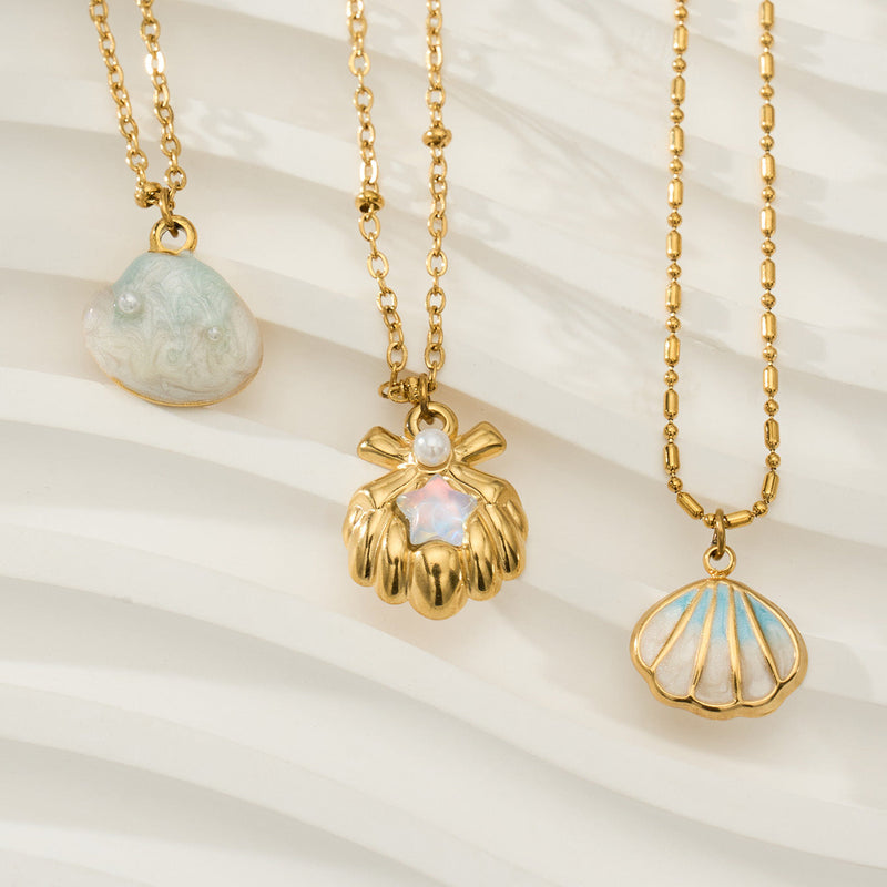 Kito gold necklace with a delicate bow and luminous pearl, 316L stainless steel — Crown Crest Jewel