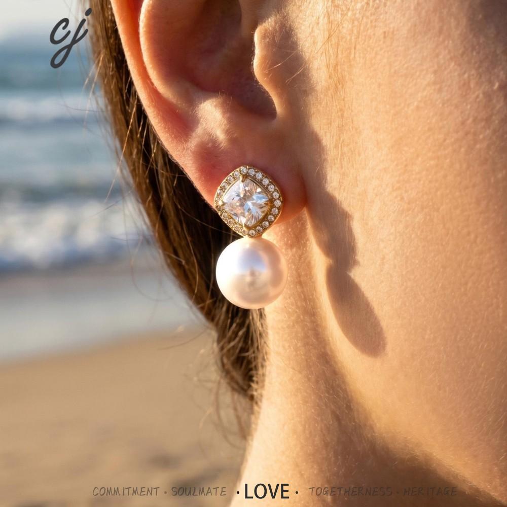 Seraphine gold drop earrings with diamond-cut stone and pearl, 316L stainless steel — Crown Crest Jewel