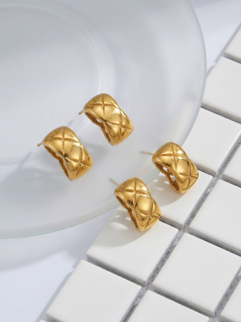 Xena small gold earrings with X-shaped accents, 316L stainless steel — Crown Crest Jewel