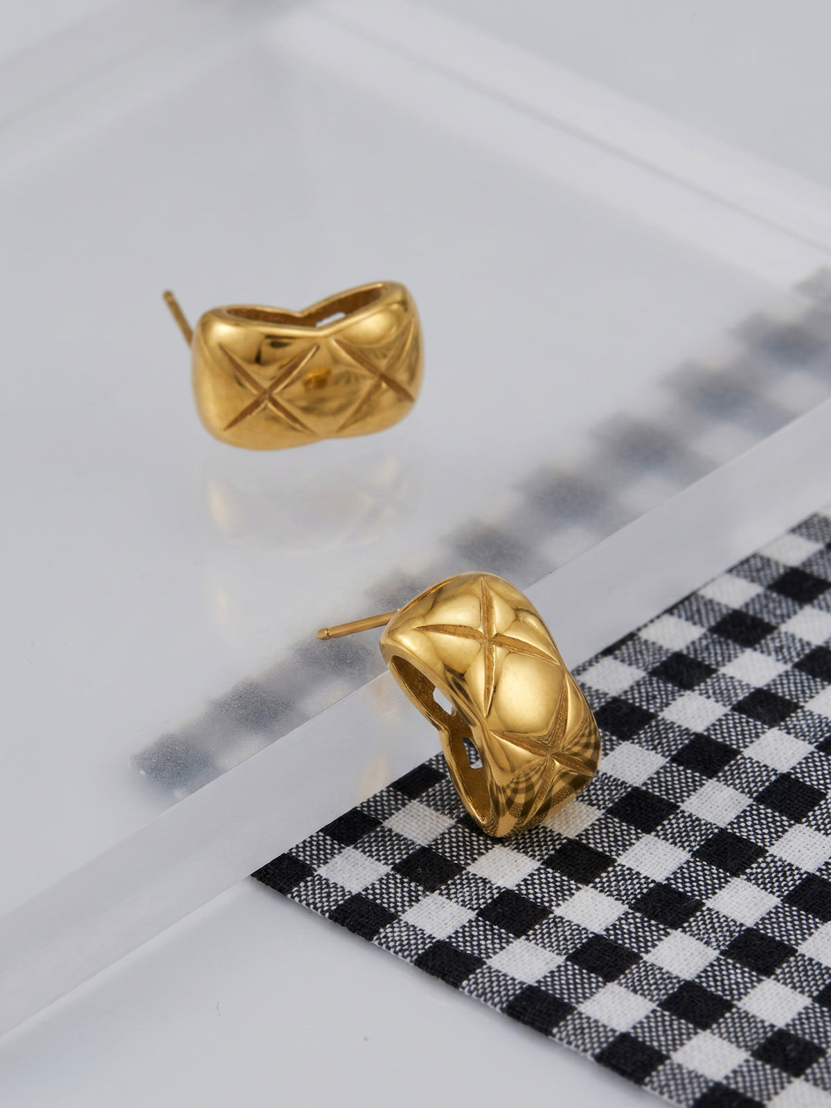 Xena small gold earrings with X-shaped accents, 316L stainless steel — Crown Crest Jewel